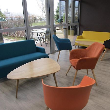 Comfort Hotel Aeroport Lyon St Exupery Colombier-Saugnieu Esterno foto
