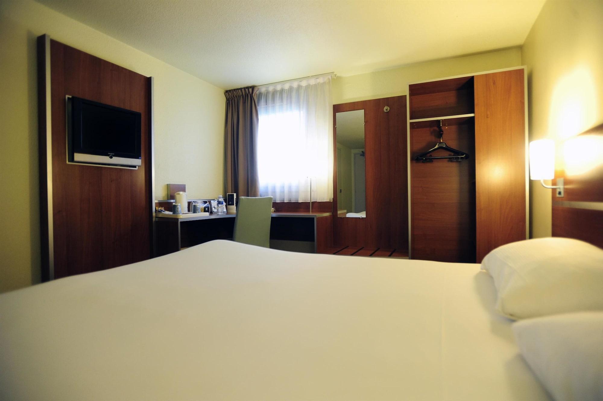 Comfort Hotel Aeroport Lyon St Exupery Colombier-Saugnieu Esterno foto