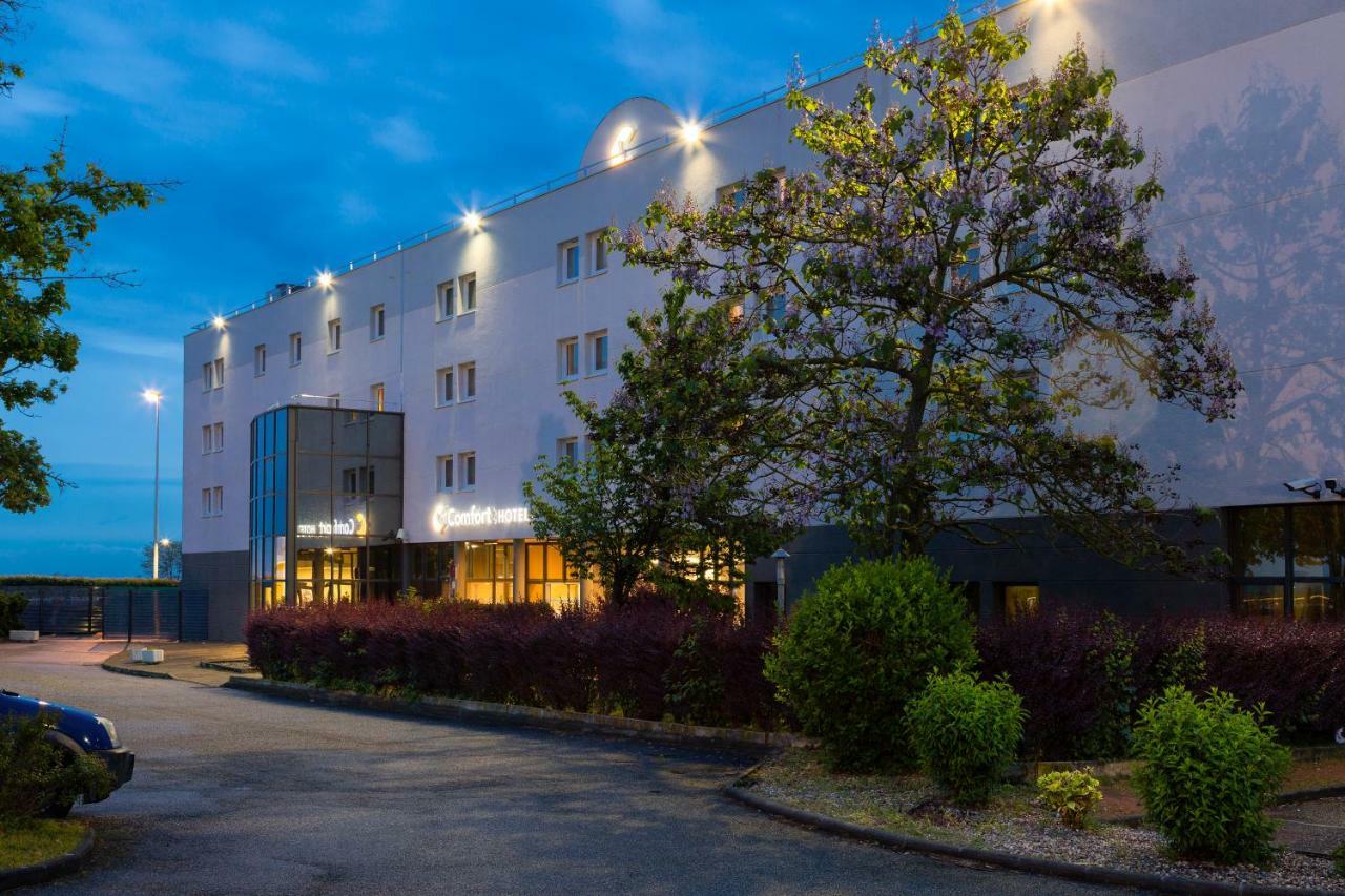 Comfort Hotel Aeroport Lyon St Exupery Colombier-Saugnieu Esterno foto