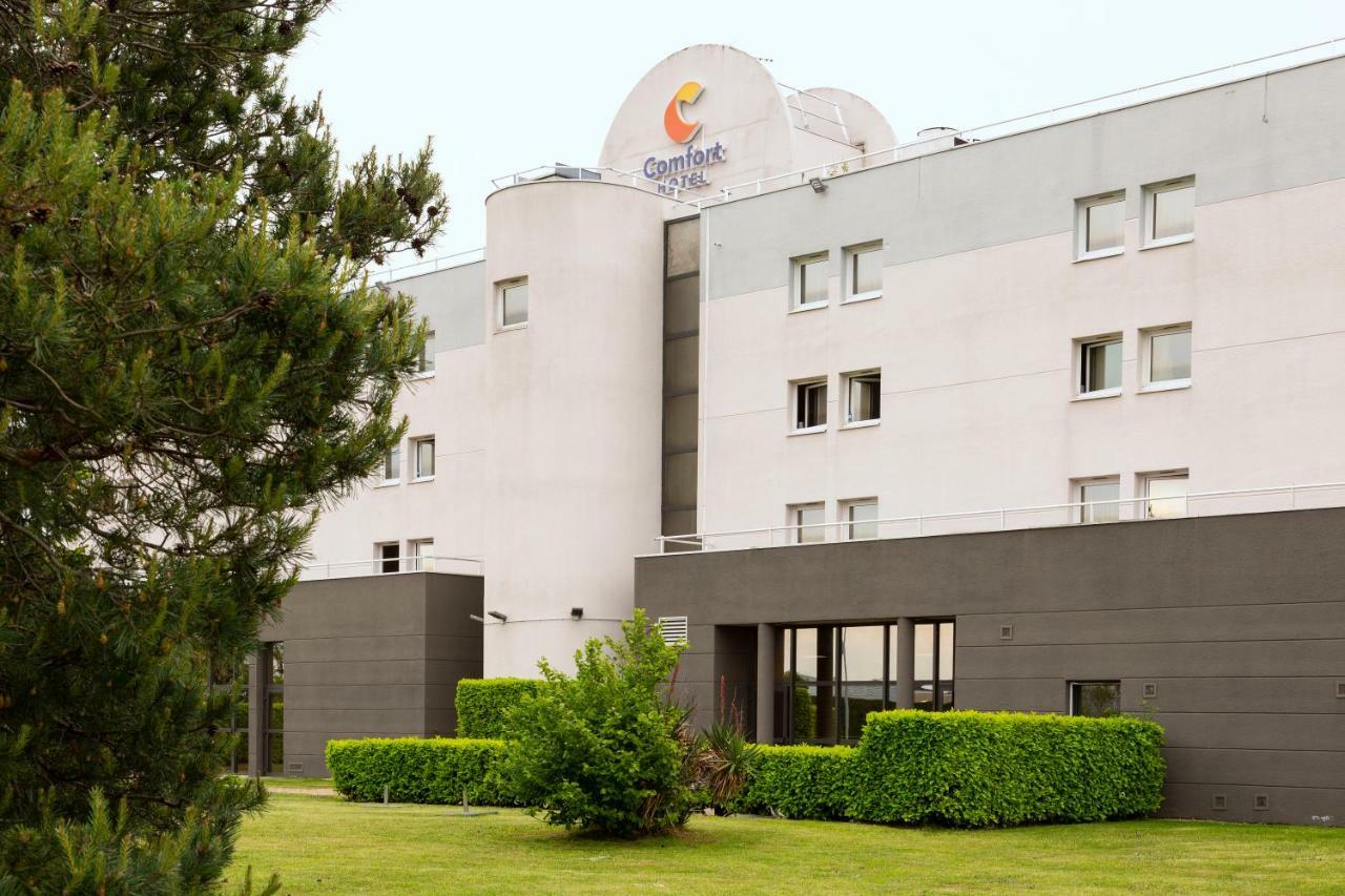 Comfort Hotel Aeroport Lyon St Exupery Colombier-Saugnieu Esterno foto