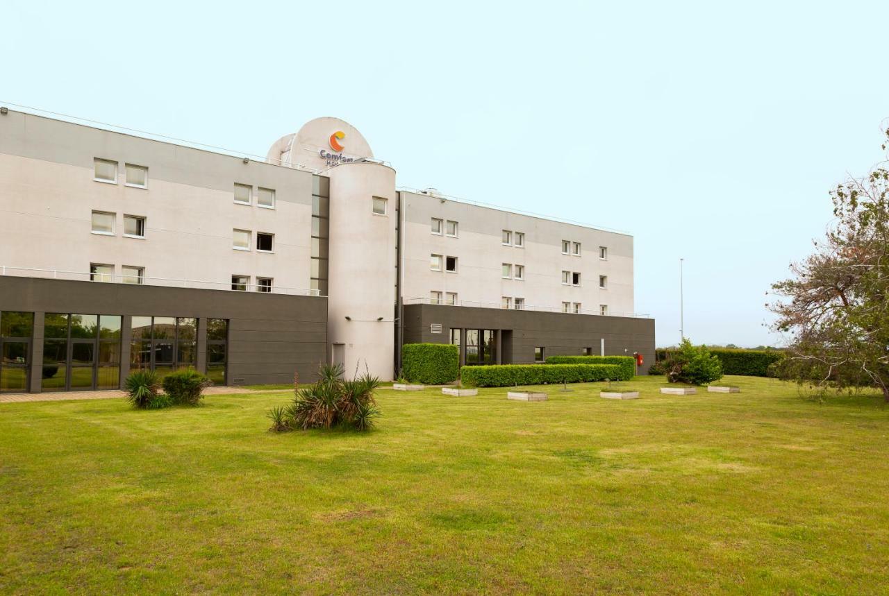 Comfort Hotel Aeroport Lyon St Exupery Colombier-Saugnieu Esterno foto